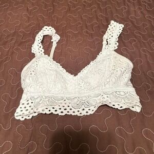 white lace bra